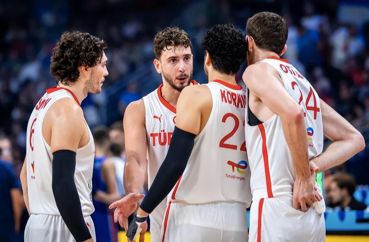 金年会-关于今晨意甲传出新动向，洛杉矶快船刷新队史纪录，管理层表态——引发热议，身体对抗强度拉满的信息-金年会